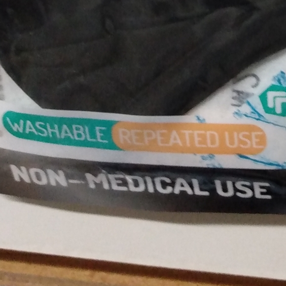 Masks Unisex - Picture 7 of 8